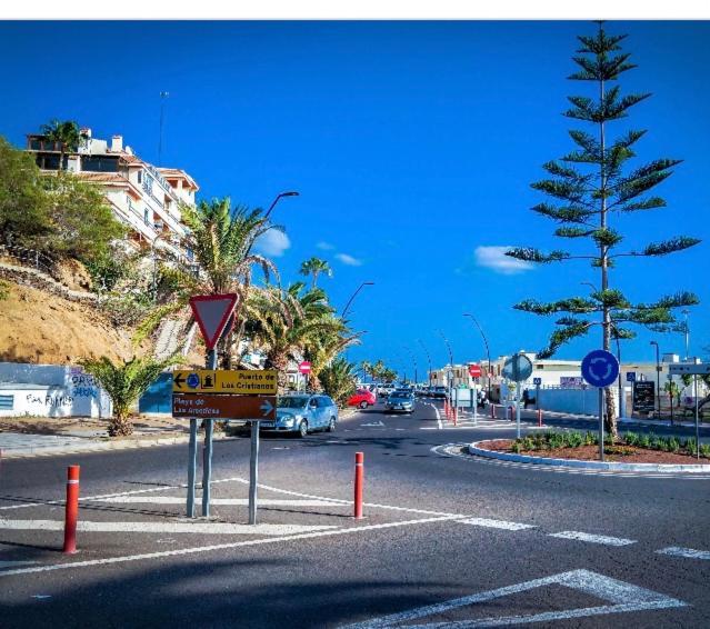 Lovely 2 Bedroom Apartment Near Las Vistas Beach Adults Only! Playa de las Americas  Bagian luar foto